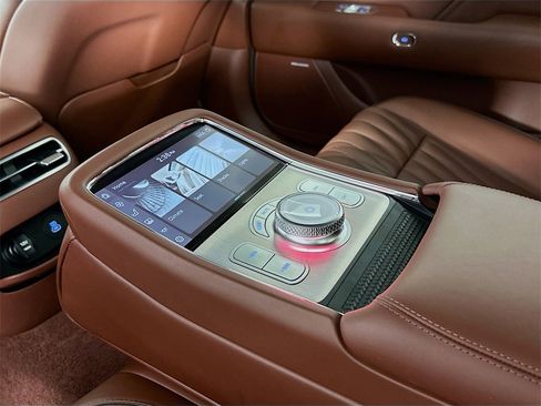 Used 2023 Genesis G90 3.5T image 26