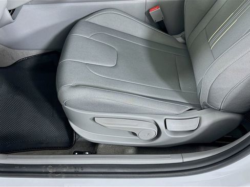 New 2026 Hyundai Elantra Sport image 19