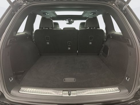 Used 2022 Jeep Grand Cherokee Overland w/ Luxury Tech Group IV image 24