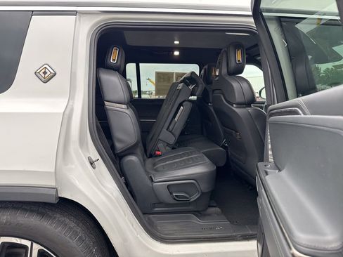 Used 2022 Rivian R1S Launch Edition AWD/4WD image 40
