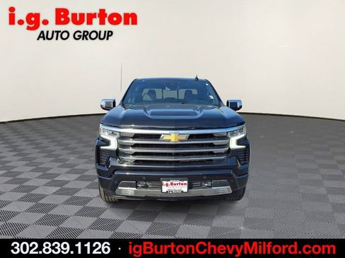 Used 2023 Chevrolet Silverado 1500 High Country image 2
