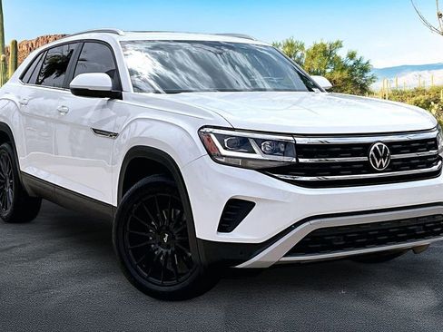 Used 2020 Volkswagen Atlas Cross Sport SE FWD image 12