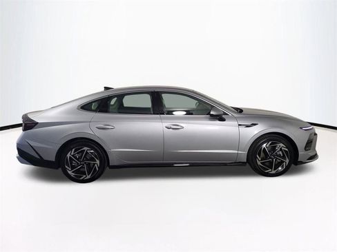 New 2026 Hyundai Sonata SEL image 4
