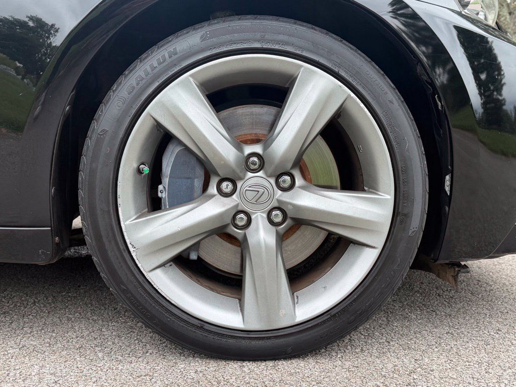 Used 2014 Lexus IS 350 w/ Navigation Package RWD image 4