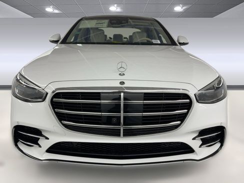 New 2026 Mercedes-Benz S 580e 4MATIC Sedan image 6