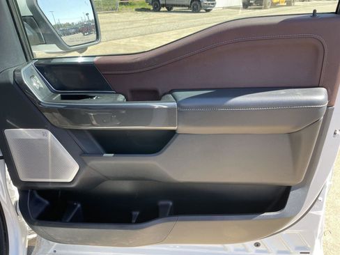 Used 2022 Ford F150 Lariat w/ Equipment Group 502A High image 54