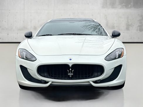 Used 2015 Maserati GranTurismo MC image 2