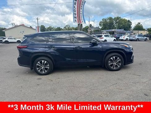 Used 2020 Toyota Highlander XLE w/ Protection Package #3 AWD/4WD image 2