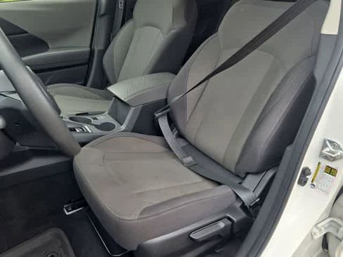 Used 2024 Subaru Crosstrek 2.0i AWD/4WD image 19