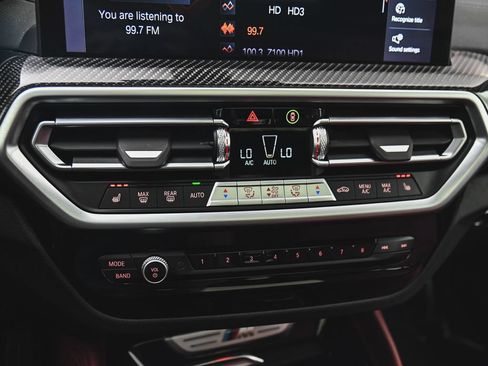 Used 2025 BMW X4 M40i w/ Premium Package AWD/4WD image 25