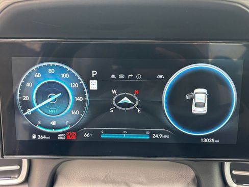 Used 2025 Hyundai Elantra SEL image 43