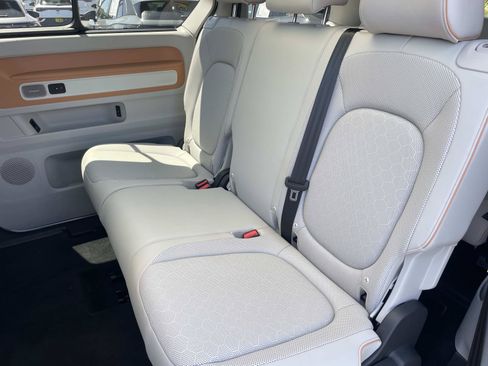 Certified 2025 Volkswagen ID. Buzz 1st Edition RWD image 24
