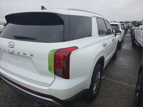 Used 2024 Hyundai Palisade SEL FWD image 4