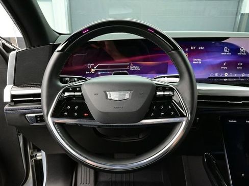 Used 2025 Cadillac Escalade IQ Sport 1 w/ Smart Trailering package image 8