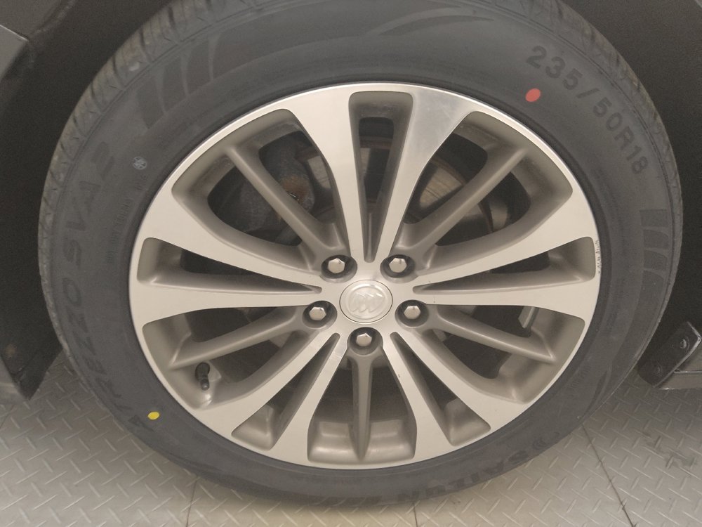 Used 2018 Buick LaCrosse Essence w/ Sun and Shade Package FWD image 31