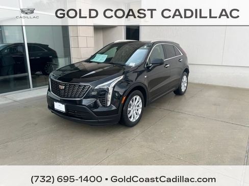 Certified 2023 Cadillac XT4 Luxury w/ Cold Weather Package AWD/4WD image 1