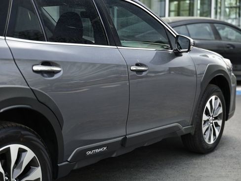 Used 2025 Subaru Outback Touring XT image 8