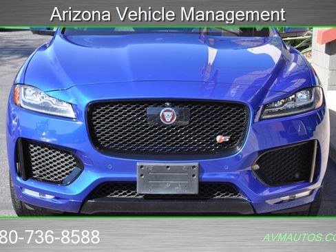 Used 2019 Jaguar F-PACE S image 10