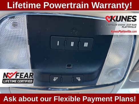 Used 2021 Chrysler 300 Touring L image 23