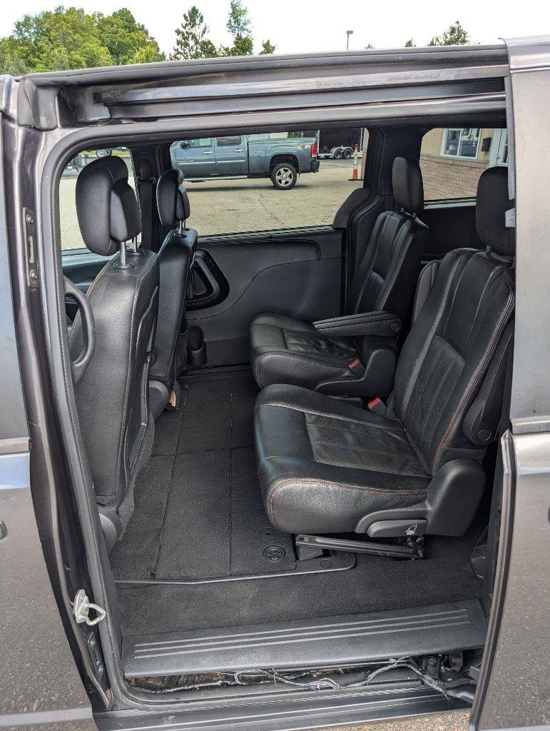 Used 2019 Dodge Grand Caravan GT FWD image 13