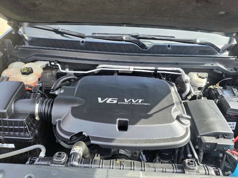 Used 2018 GMC Canyon Denali image 19