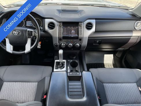 Used 2016 Toyota Tundra SR5 w/ TRD Off Road Package AWD/4WD image 20