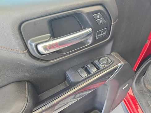 Used 2019 GMC Sierra 1500 AT4 w/ Technology Package AWD/4WD image 11