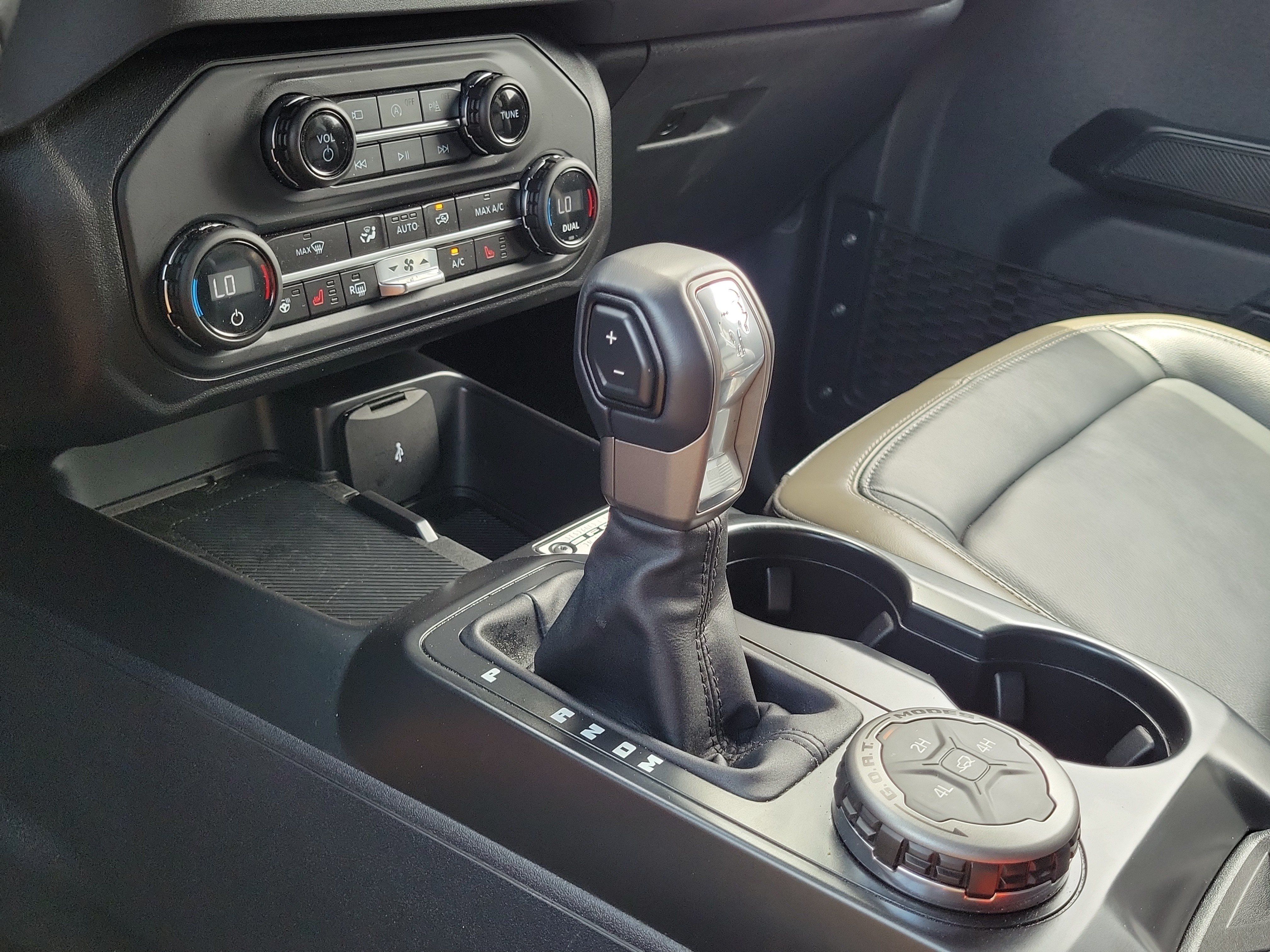 Certified 2025 Ford Bronco Outer Banks AWD/4WD image 24