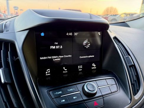 Used 2019 Ford Escape SE image 20