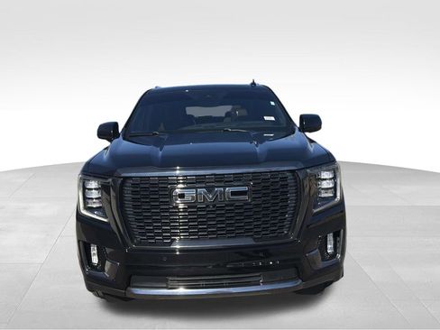 Used 2023 GMC Yukon XL Denali Ultimate image 8