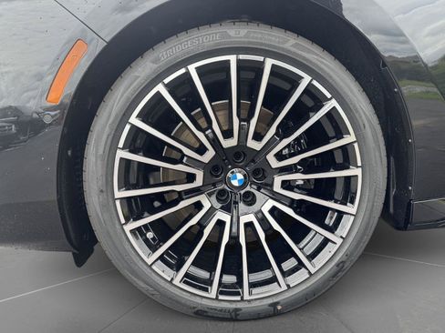 New 2026 BMW 740i RWD image 10