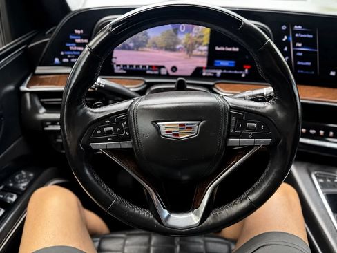 Used 2023 Cadillac Escalade ESV Sport Platinum AWD/4WD image 19