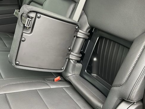 Used 2025 GMC Sierra 3500 Denali w/ Denali Reserve Package image 45