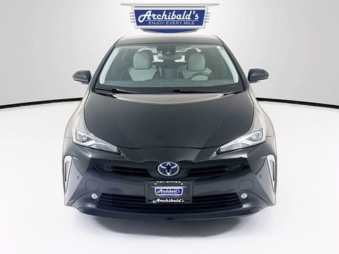 Used 2019 Toyota Prius XLE image 2