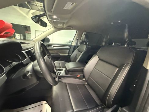 Used 2021 Volkswagen Atlas SE image 43