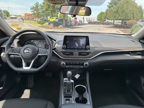 Certified 2023 Nissan Altima 2.5 SV AWD/4WD image 18