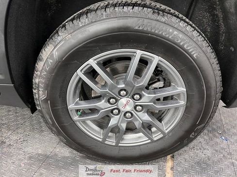 Used 2025 GMC Acadia Elevation FWD image 23