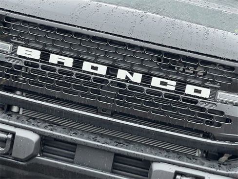 New 2025 Ford Bronco Big Bend w/ Black Diamond Package image 3