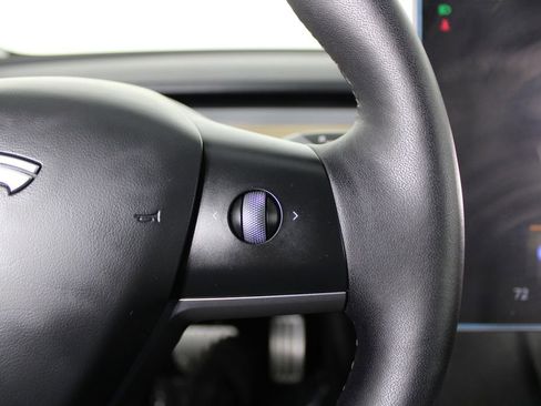 Used 2023 Tesla Model 3 Performance image 22