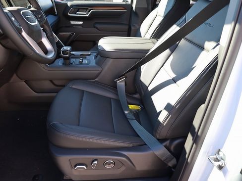 New 2026 GMC Sierra 1500 Denali w/ Technology Package image 12