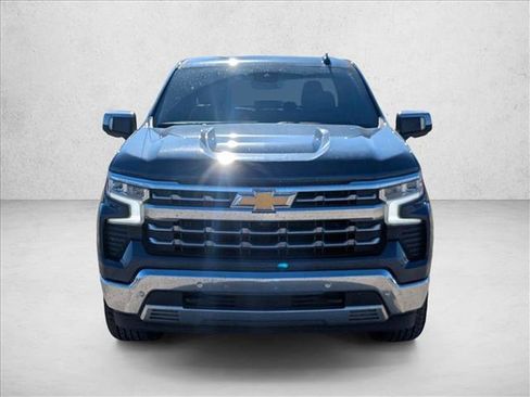 Used 2023 Chevrolet Silverado 1500 LTZ image 2