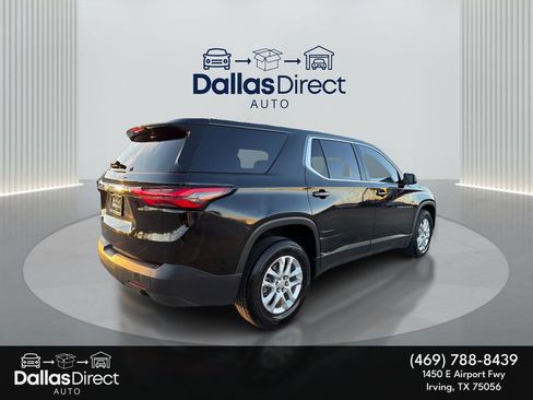 Used 2022 Chevrolet Traverse LS image 6