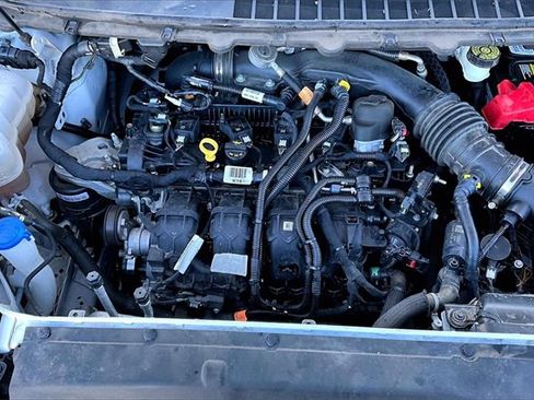 Used 2021 Ford Edge SE image 31