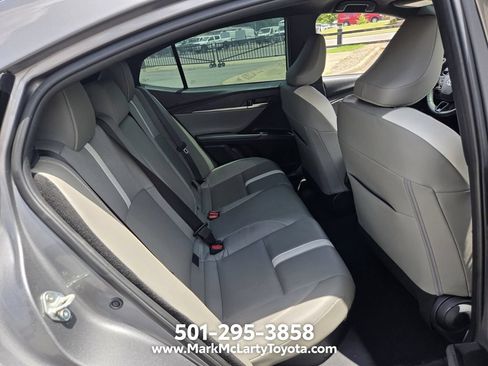 Used 2025 Toyota Camry SE FWD image 12