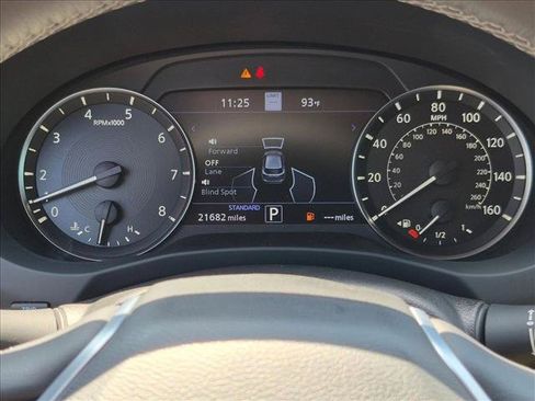 Used 2025 INFINITI QX50 Sport AWD/4WD image 11