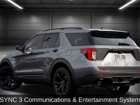 Used 2022 Ford Explorer ST-Line w/ Class IV Trailer Tow Package image 8
