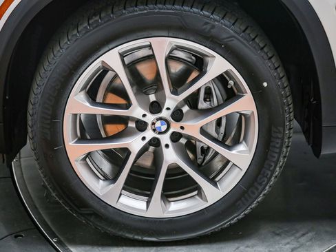 Certified 2024 BMW X5 sDrive40i w/ Premium Package RWD image 10