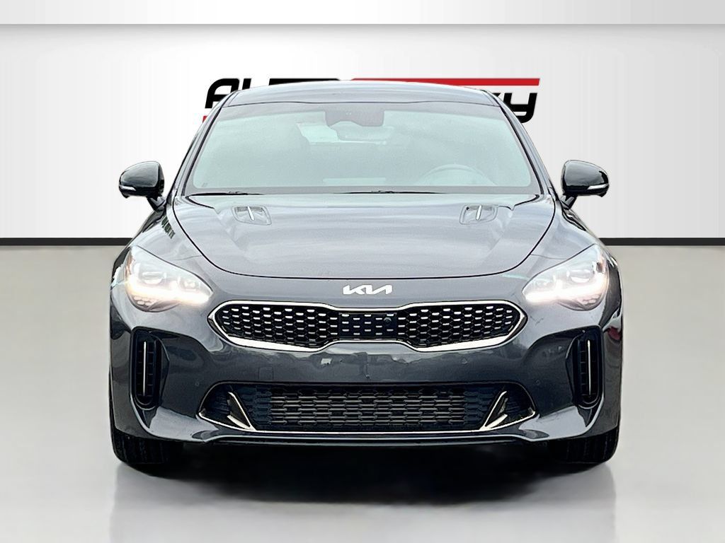 Used 2023 Kia Stinger GT2 AWD/4WD image 2