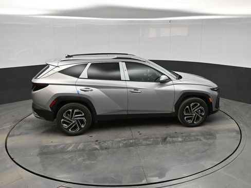 New 2026 Hyundai Tucson Limited image 32