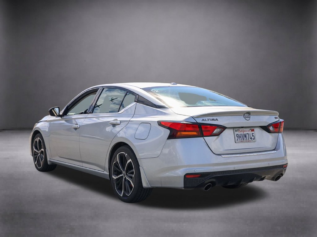 Used 2023 Nissan Altima 2.5 SR FWD image 7